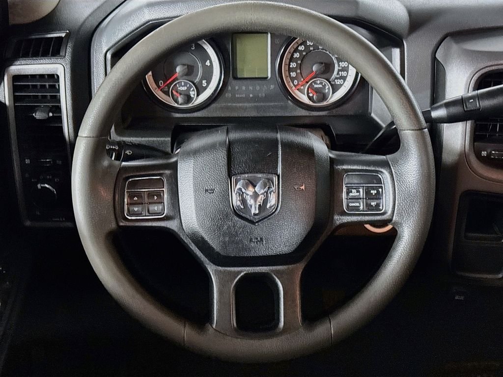 Used 2018 Crystal Metallic Ram Tradesman image 13
