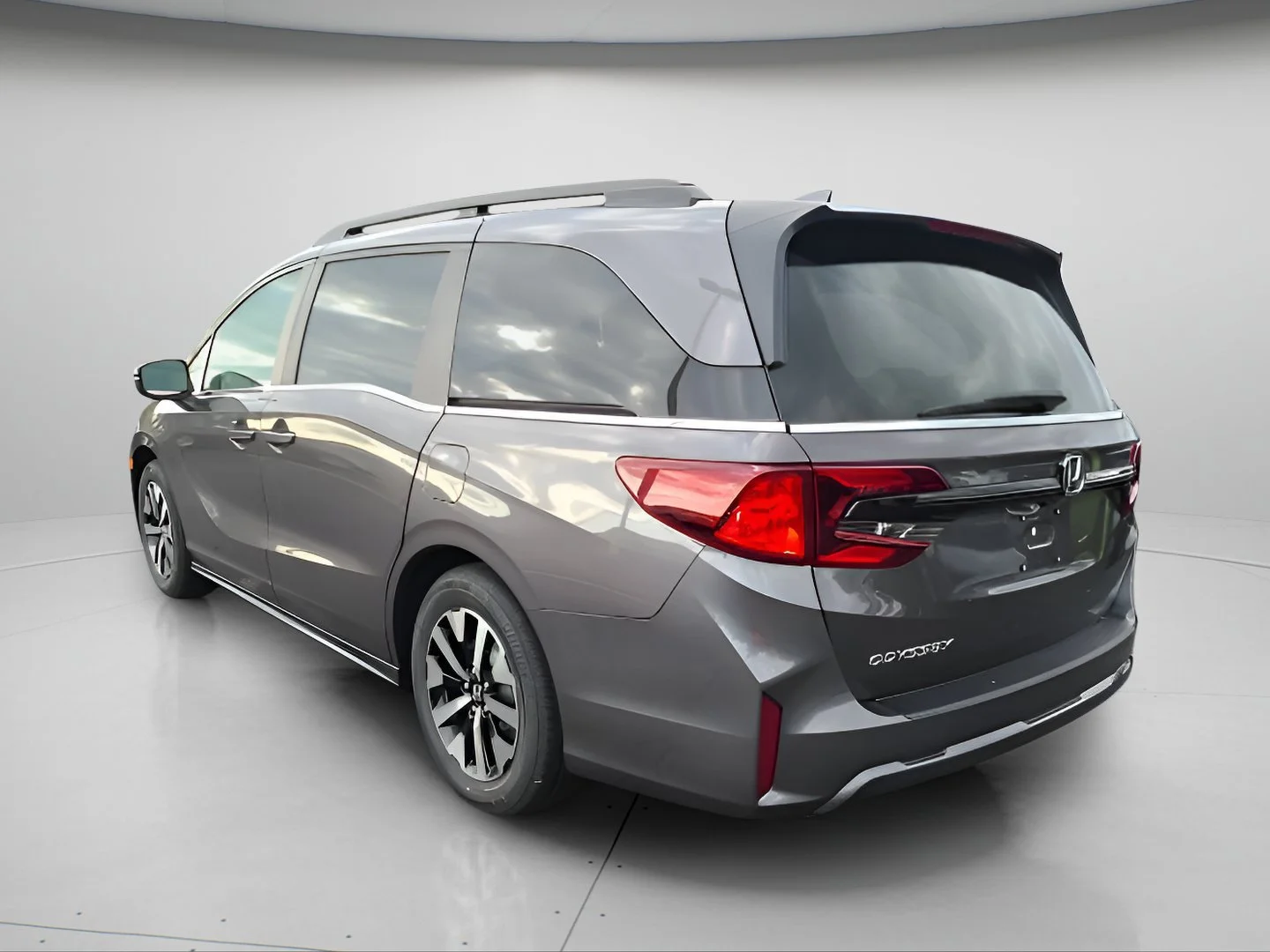 New 2027 Modern Steel Metallic Honda EX-L image 4