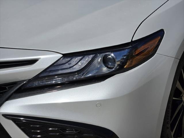 Certified Used 2024 MID BLK/WIND CHILL Toyota  image 6