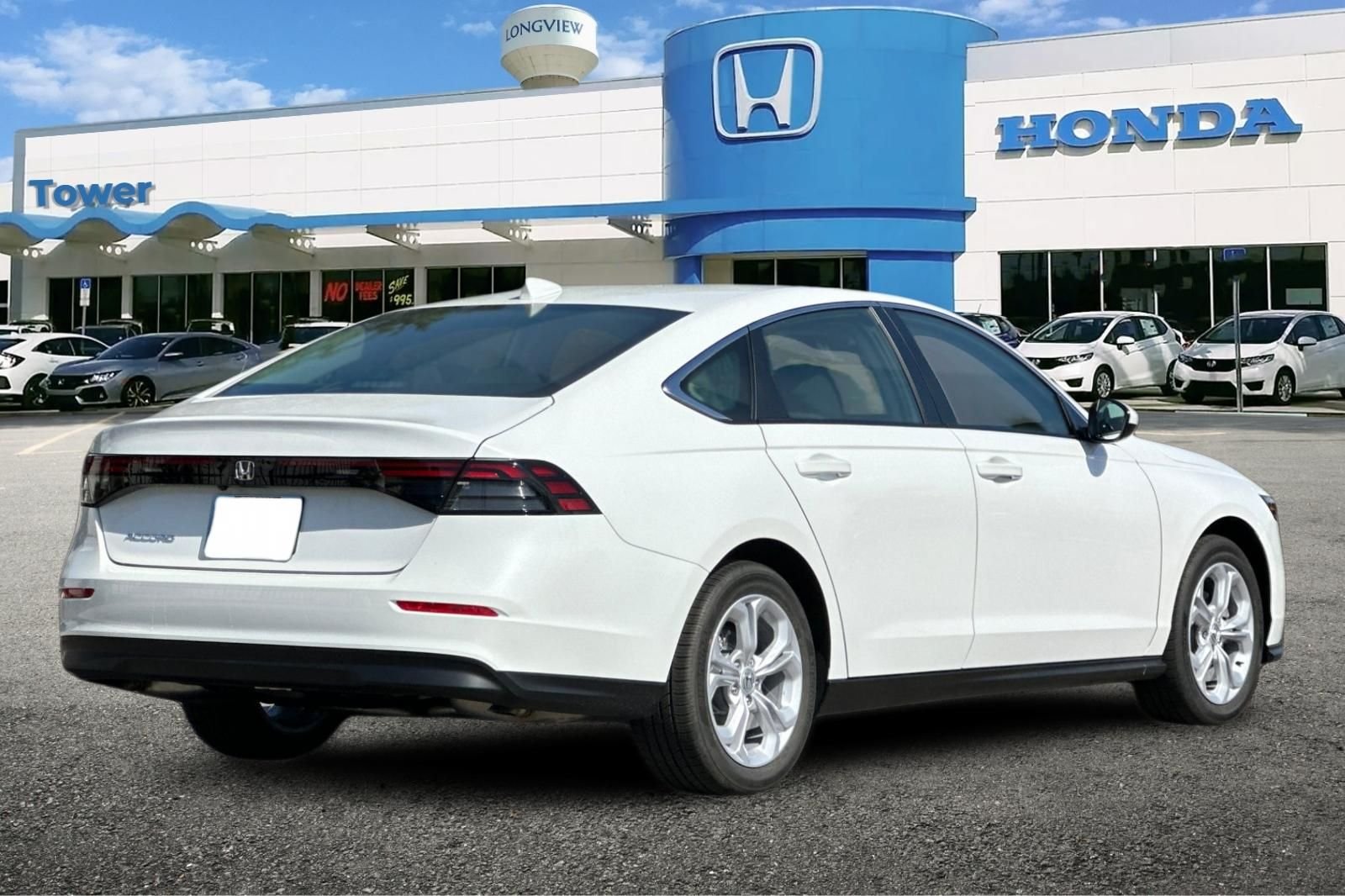 New 2026 Platinum White Pearl Honda LX image 4