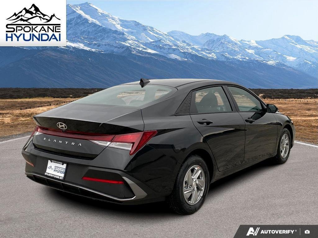 New 2026 Abyss Black Hyundai SE image 6
