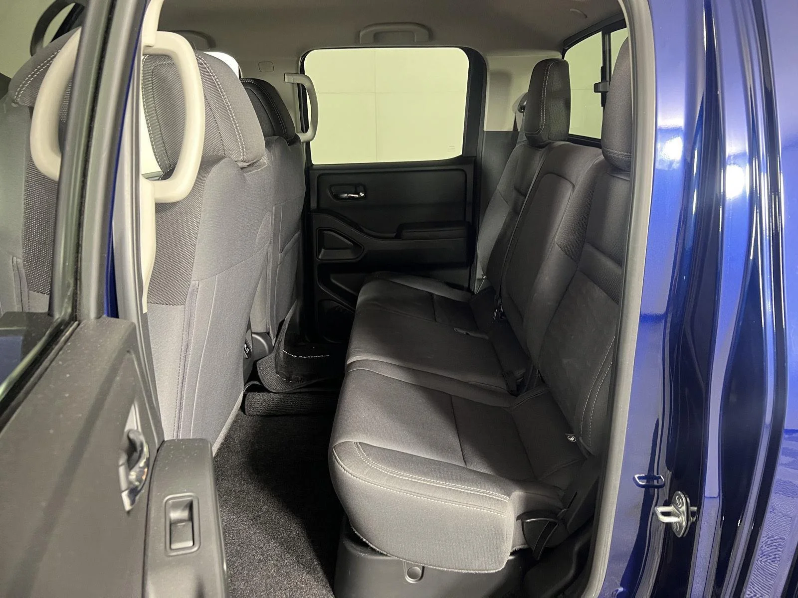 Used 2023 Deep Blue Pearl Nissan SV image 22