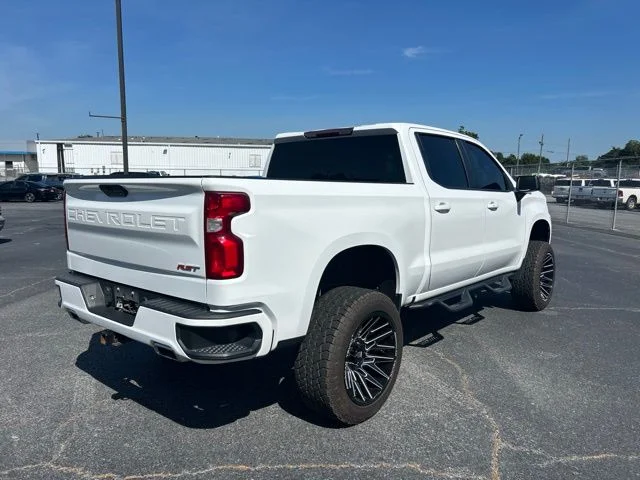 Used 2021 White Chevrolet RST image 4