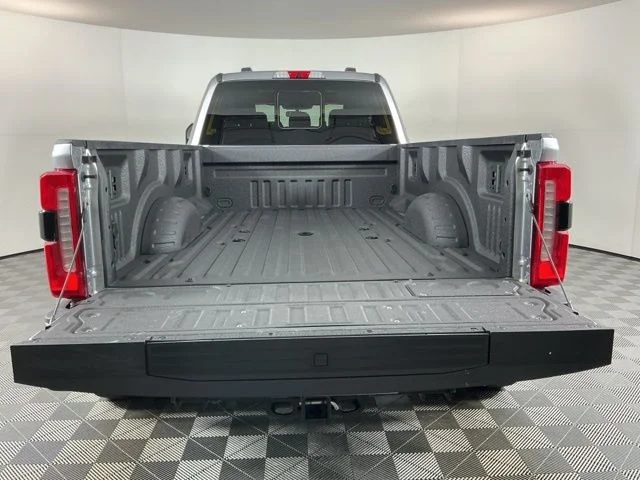 Certified Used 2024  Ford Lariat image 7