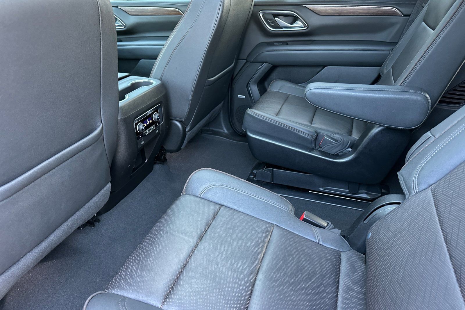 Used 2023 Summit White Chevrolet High Country image 14