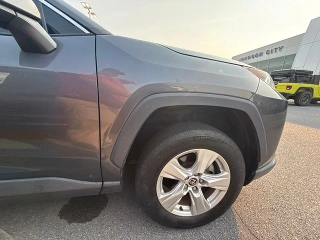 Used 2021 Gray Toyota XLE image 5