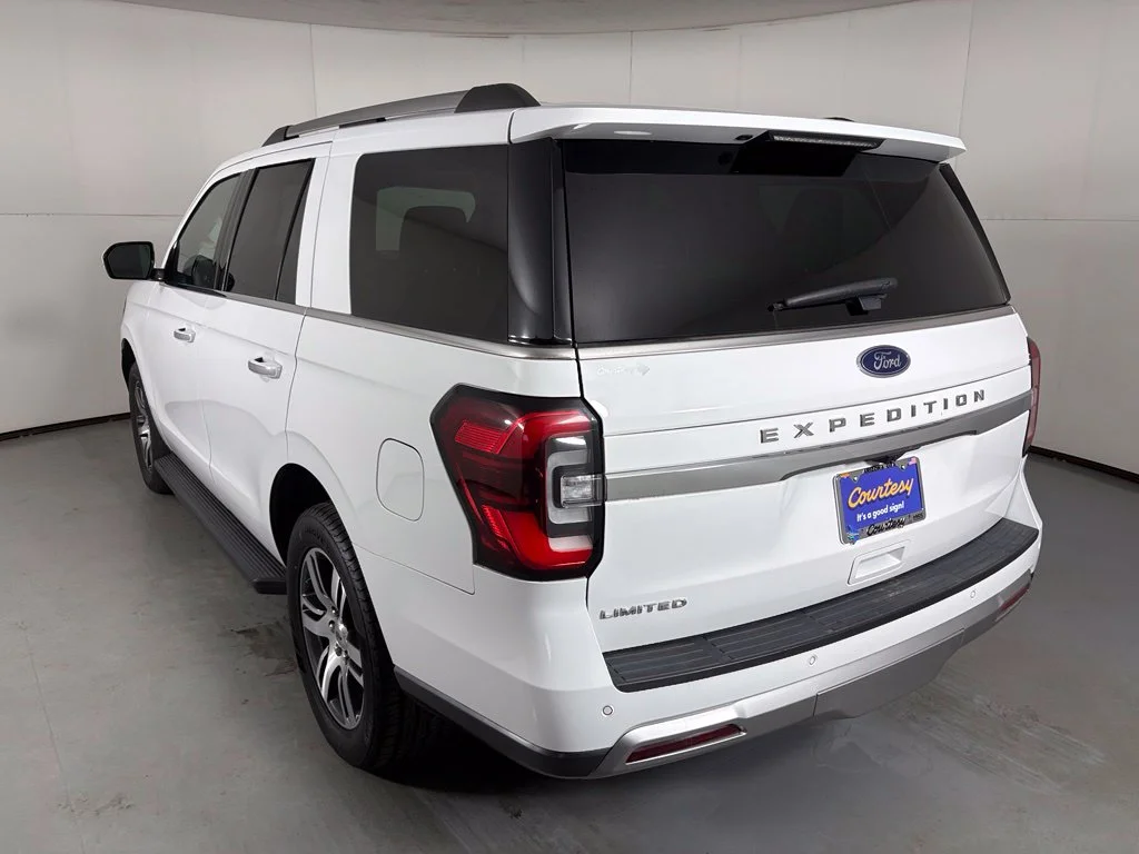 Used 2024 White Ford Limited image 6