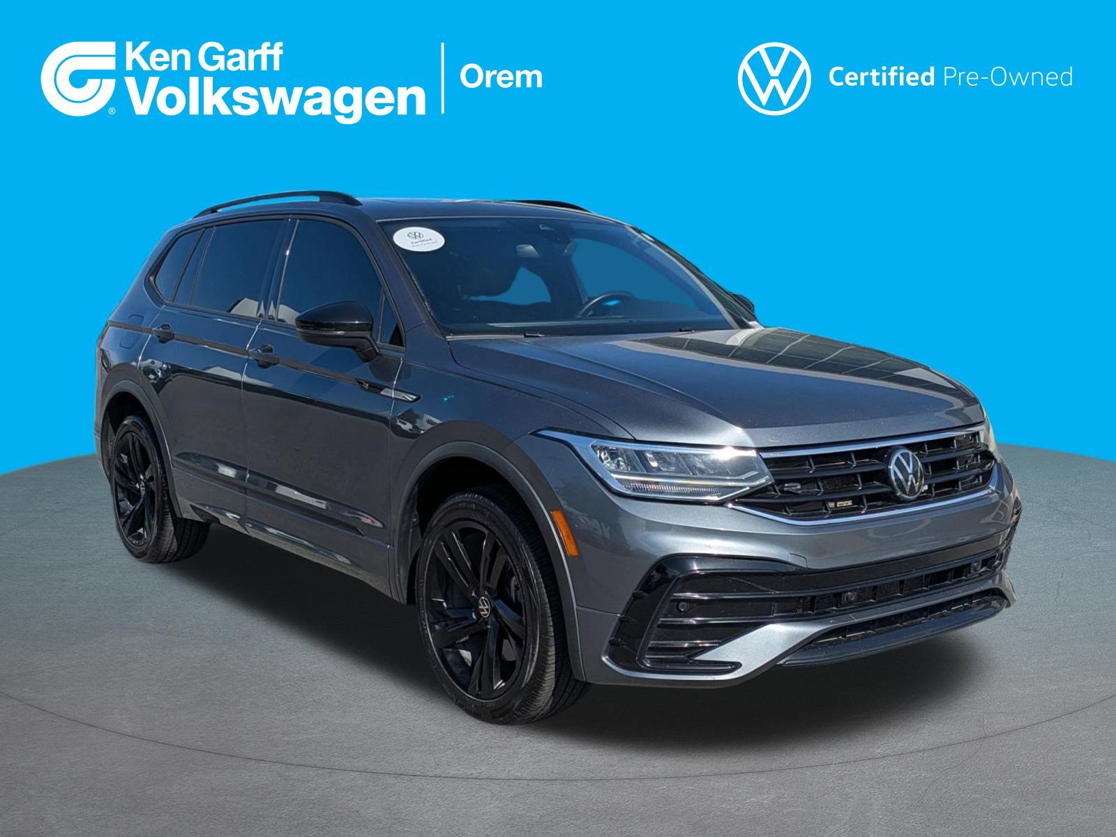2024 Volkswagen Tiguan 2.0T SE R-Line Black 4Motion's photo