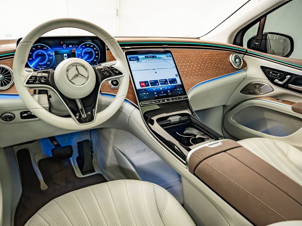 Certified Used 2023 Emerald Green Metallic Mercedes-Benz 450 image 29