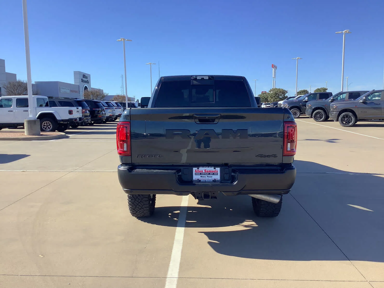 2025 RAM 2500 Rebel - Photo 8