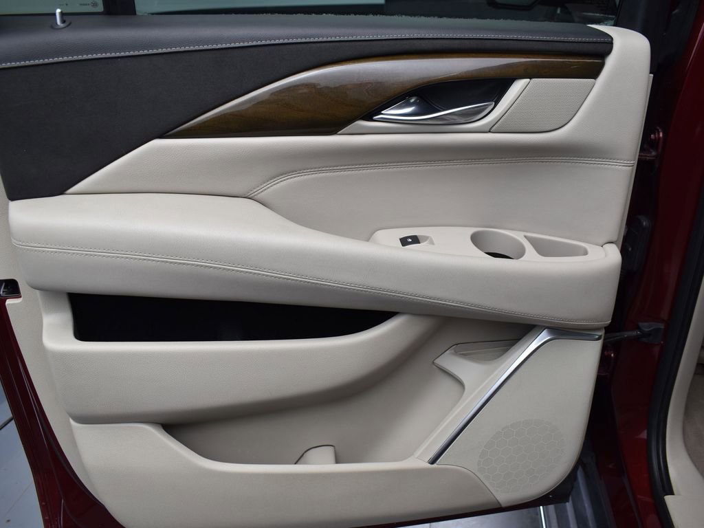 2020 CADILLAC ESCALADE ESV - Image 28