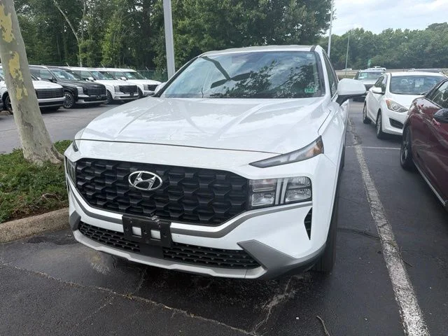 Used 2023 Serenity White Pearl Hyundai SE image 4