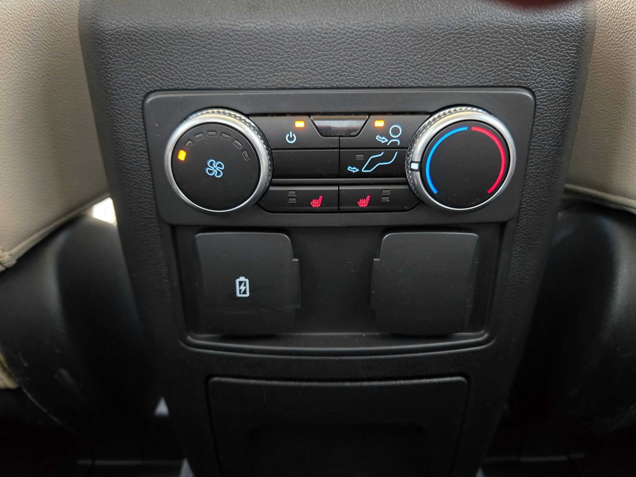Used 2023 Oxford White Ford Limited image 34