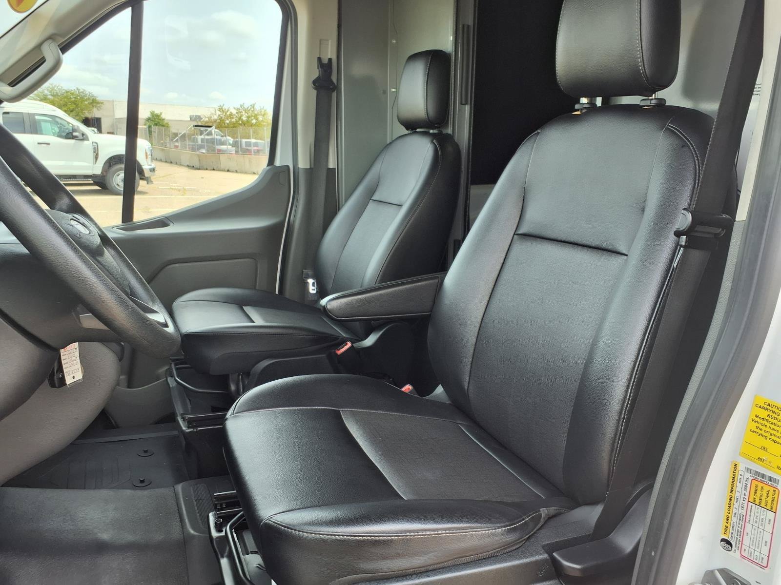 Certified Used 2023 Oxford White Ford Base image 3