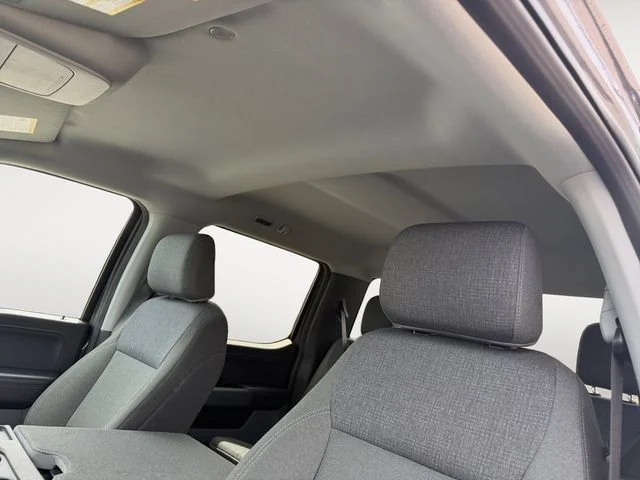 Used 2025  Ford XLT image 12