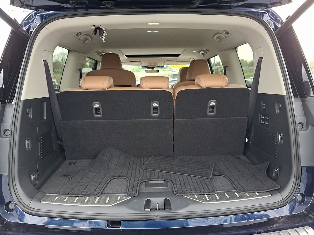 Used 2025 Blue INFINITI LUXE image 28