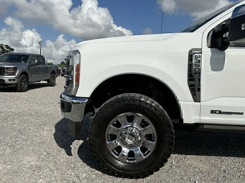 Used 2023 Oxford White Ford Lariat image 11