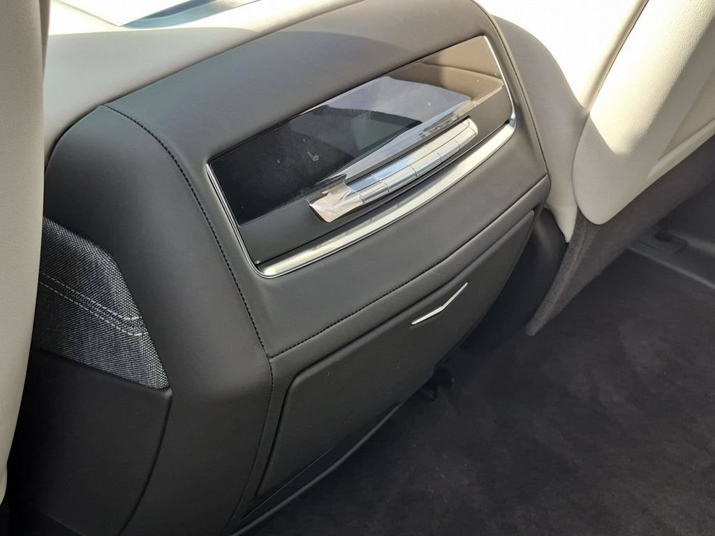 2026 Cadillac Escalade Platinum Sport - Photo 20