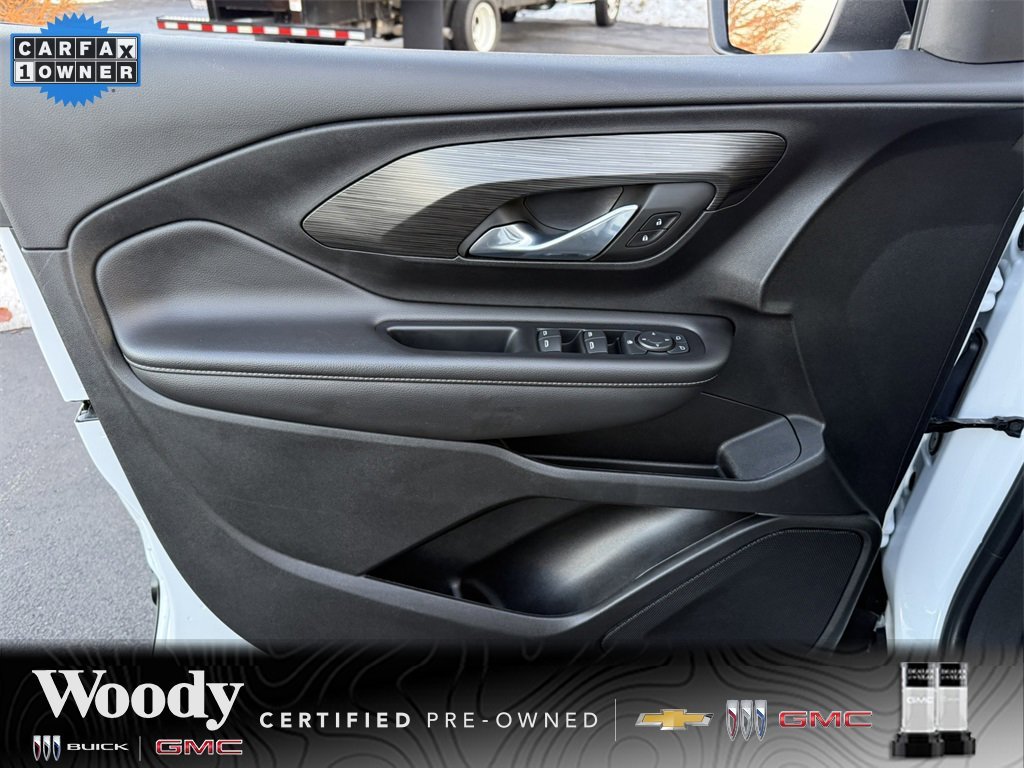 2023 GMC TERRAIN - Image 12