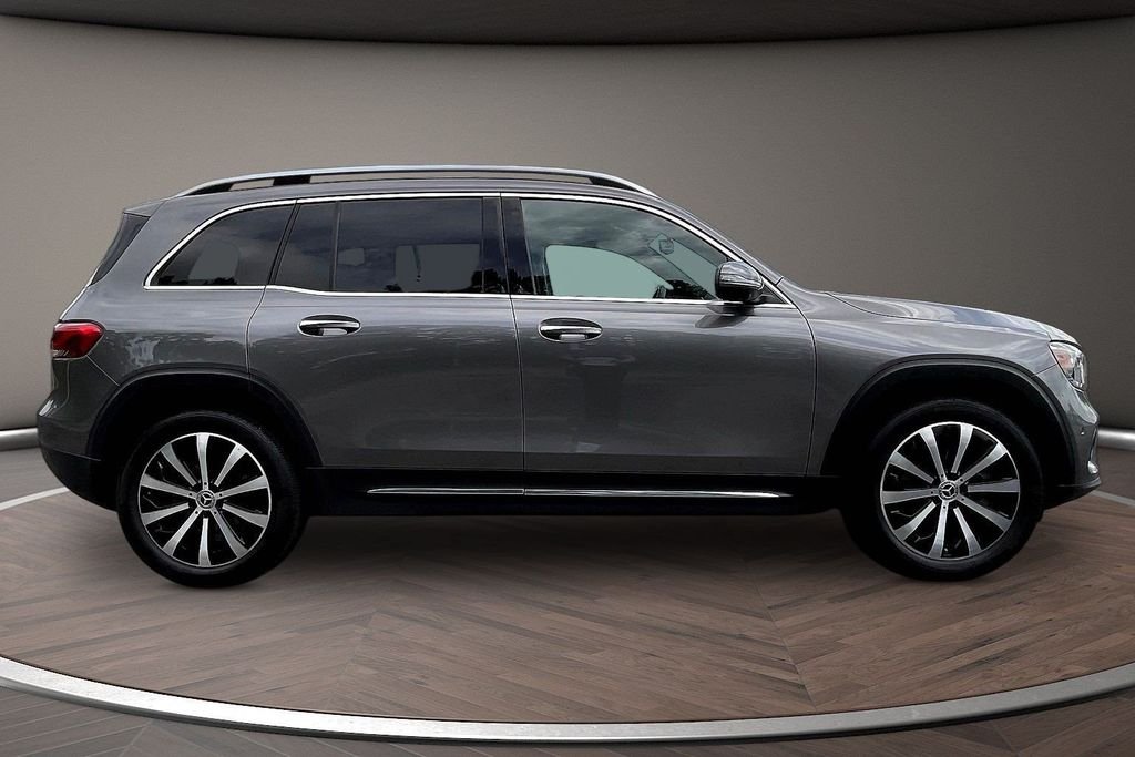 Used 2022 Gray Mercedes-Benz GLB 250 image 9