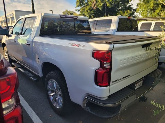 Used 2021 White Chevrolet LTZ image 4