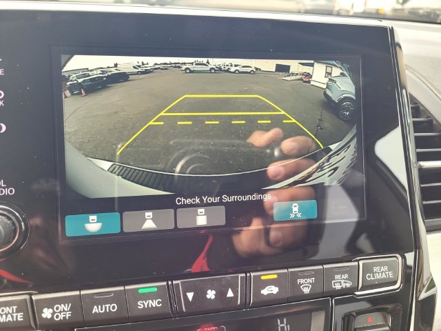 Used 2020  Honda Touring image 17