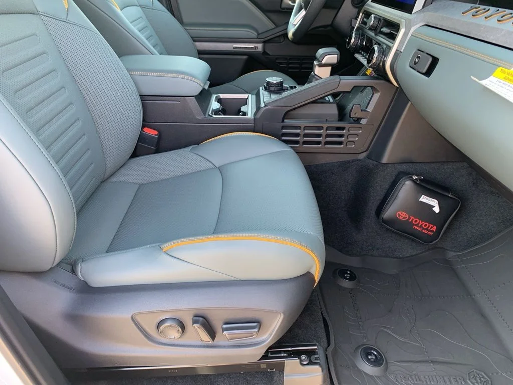 Used 2025 White Toyota Trailhunter image 17
