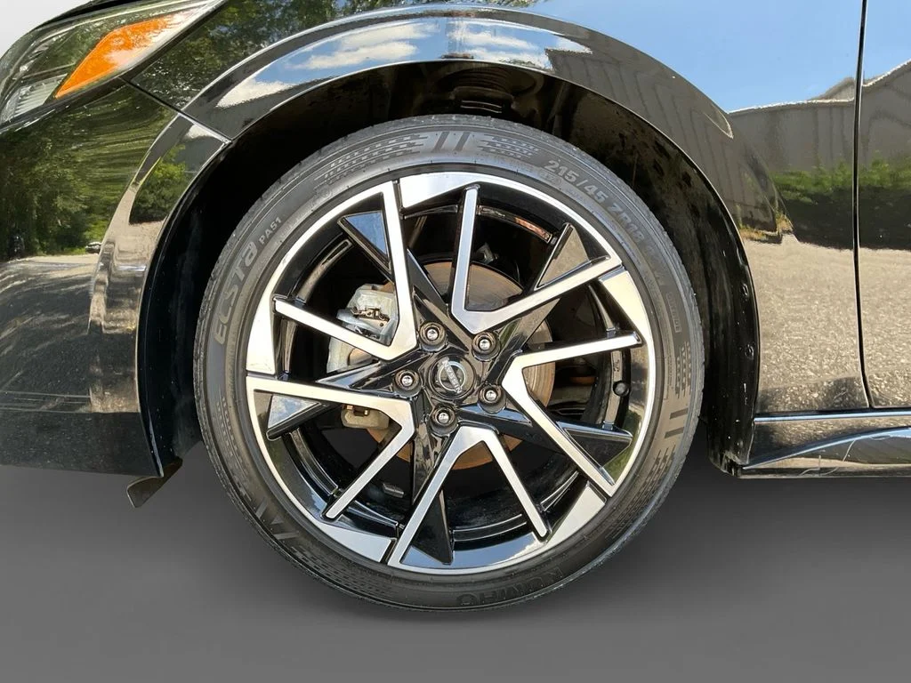 Used 2025 Black Nissan SR image 15
