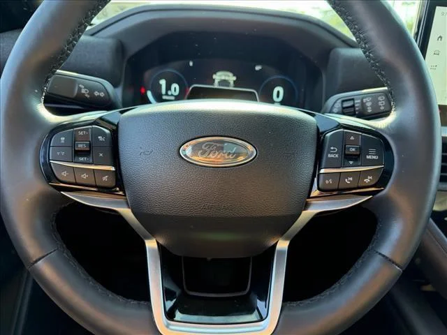 Used 2025 Star White Metallic Tri-Coat Ford Platinum image 16