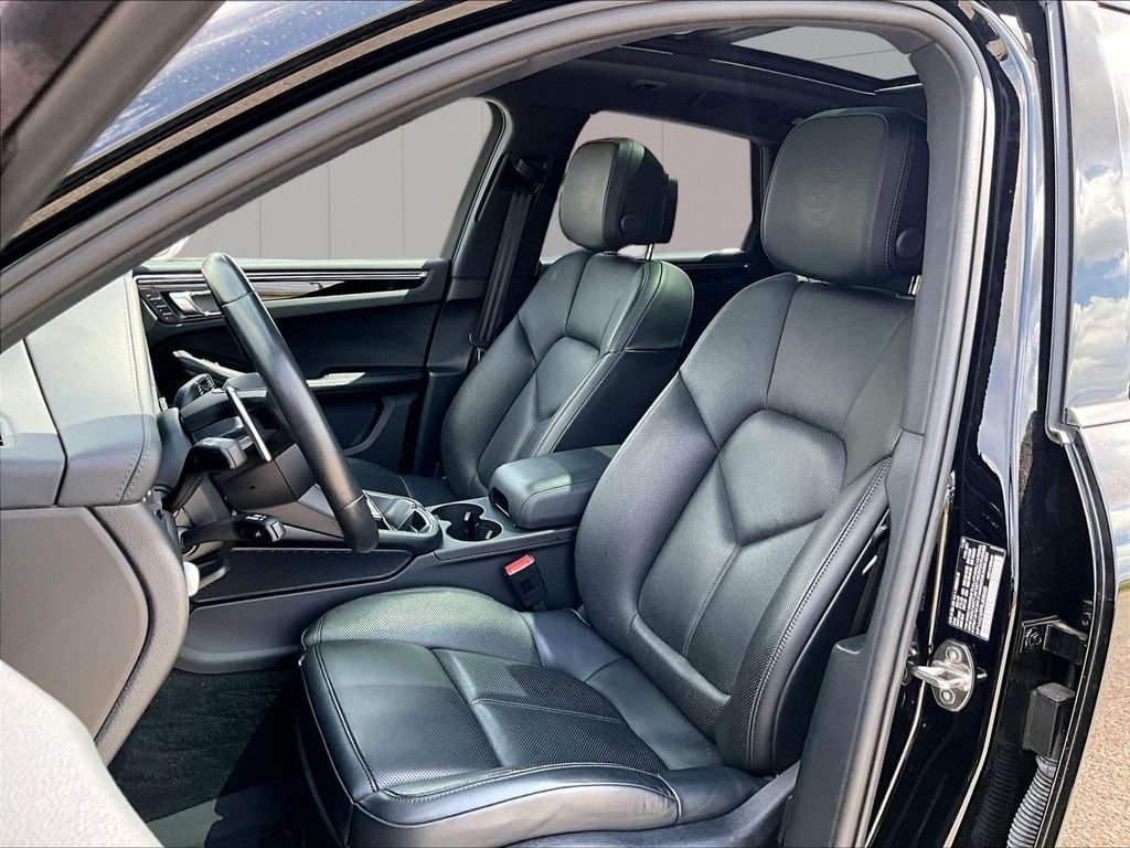 Used 2024 Black Porsche T image 5