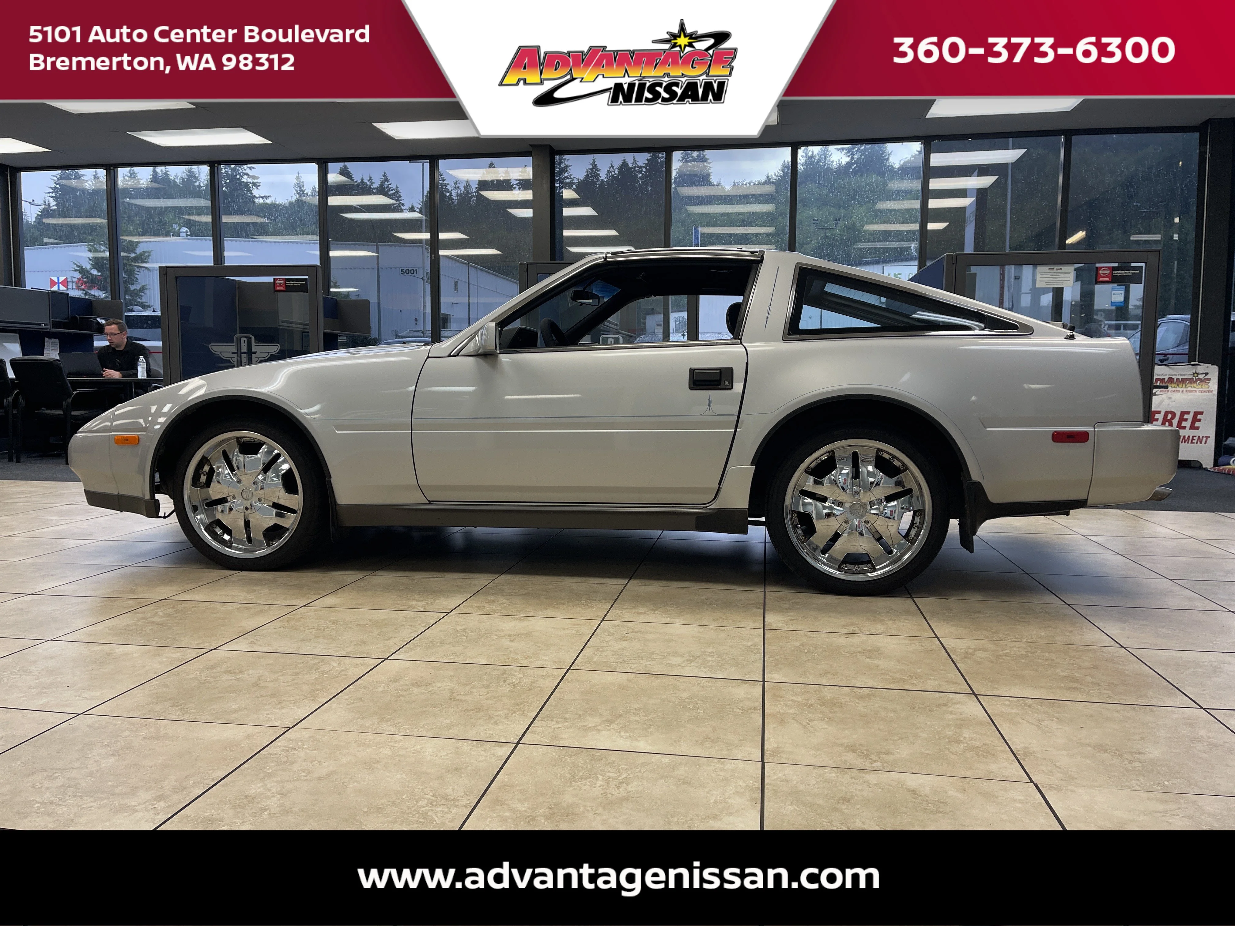 Used 1988 Silver Nissan GS image 2