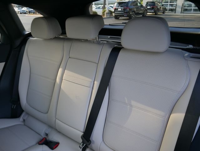 New 2026 Polar White Mercedes-Benz GLC 300 image 19