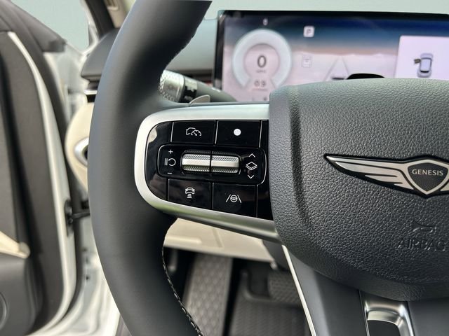 New 2026 White Genesis 2.5T Select image 25