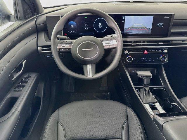 New 2027 White Hyundai SEL Activity FWD image 38