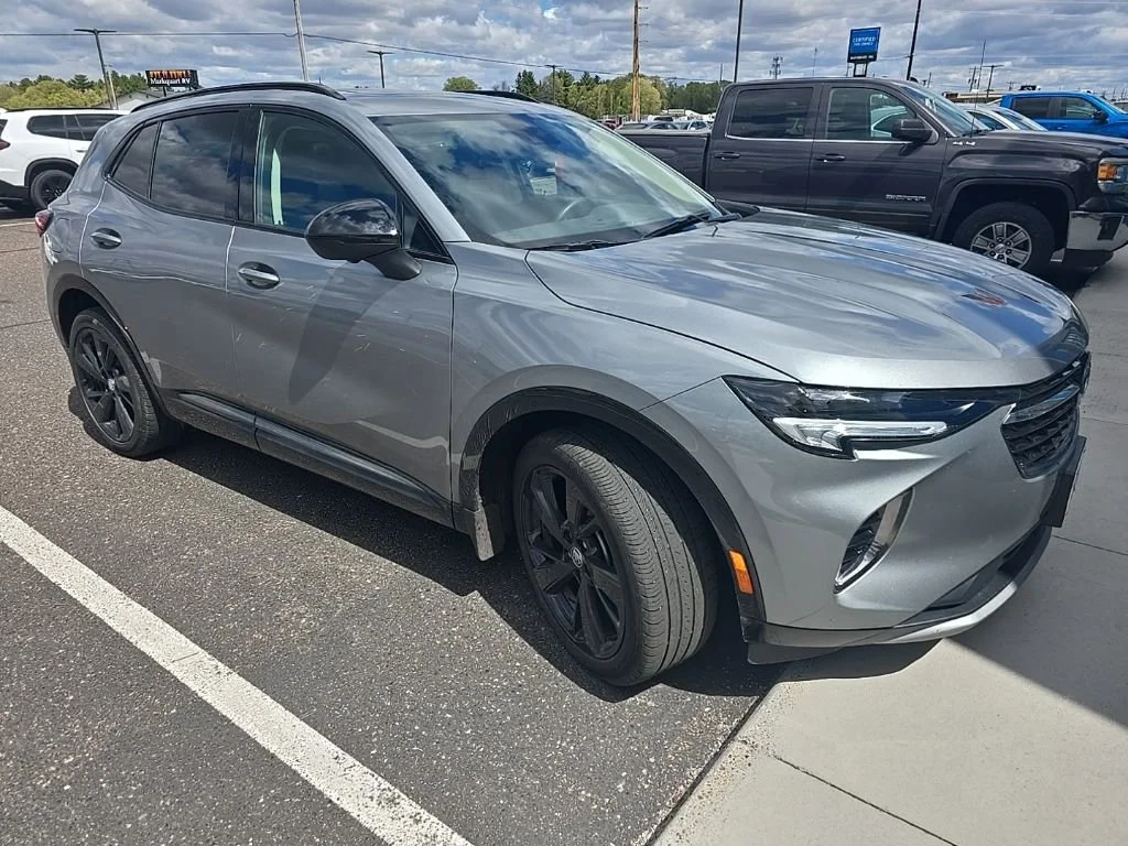 2023 Buick Envision Essence AWD's photo