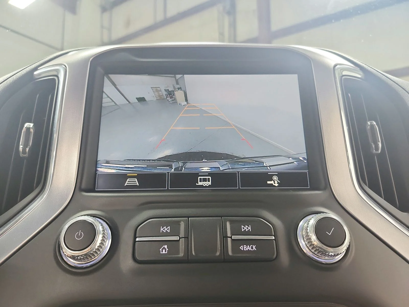 Used 2021 Quicksilver Metallic GMC SLT image 32