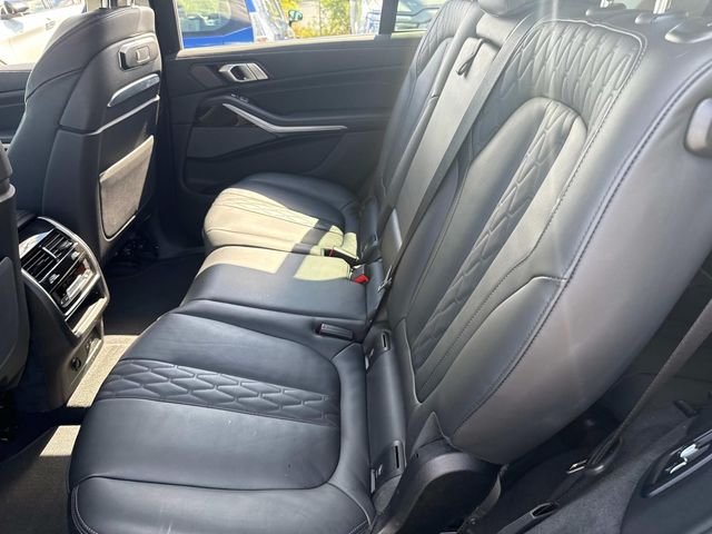 Used 2025 Black Sapphire Metallic BMW xDrive40i image 20