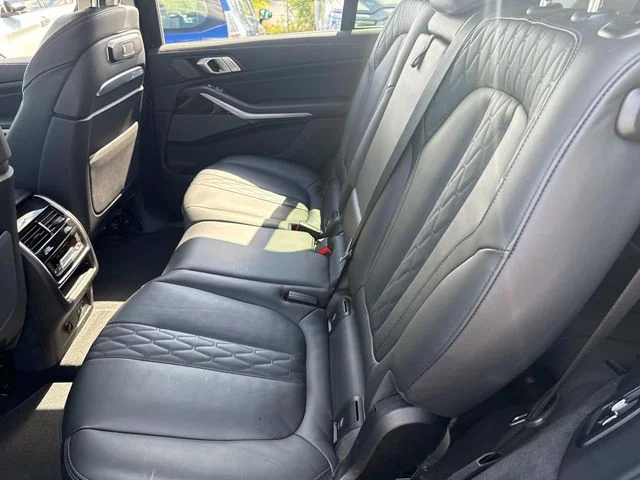Used 2025 Black BMW xDrive40i image 20