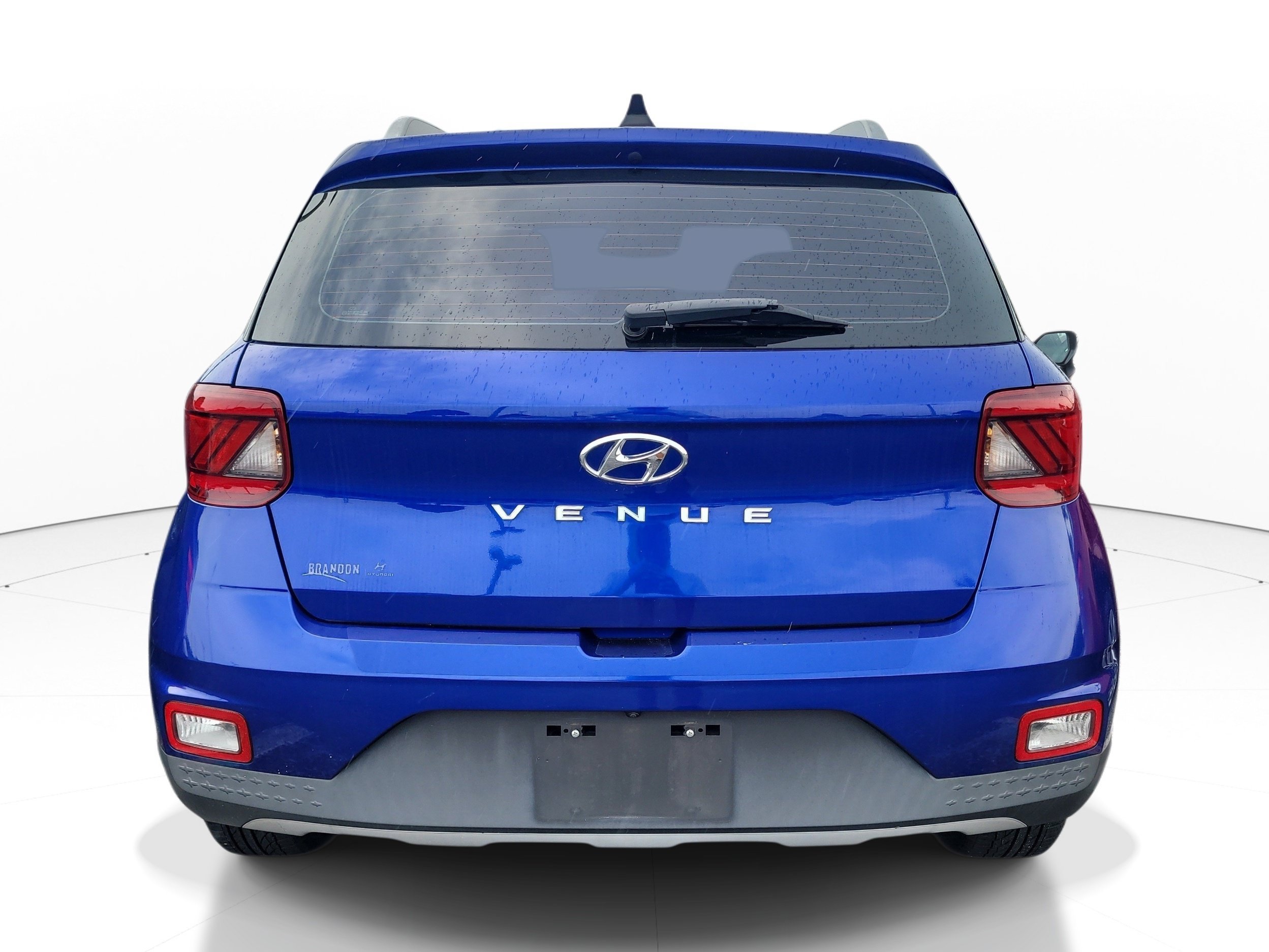 Used 2022 Intense Blue Hyundai Limited image 5