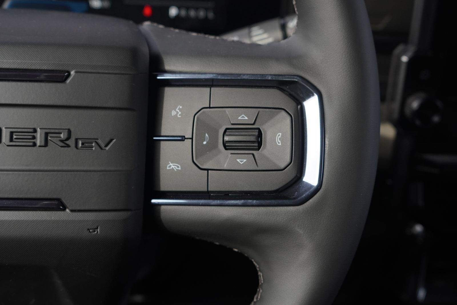 New 2026 Void Black GMC 2X image 18