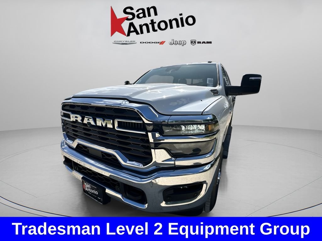 New 2026 Bright White Clear-Coat Exterior Paint RAM Tradesman image 4