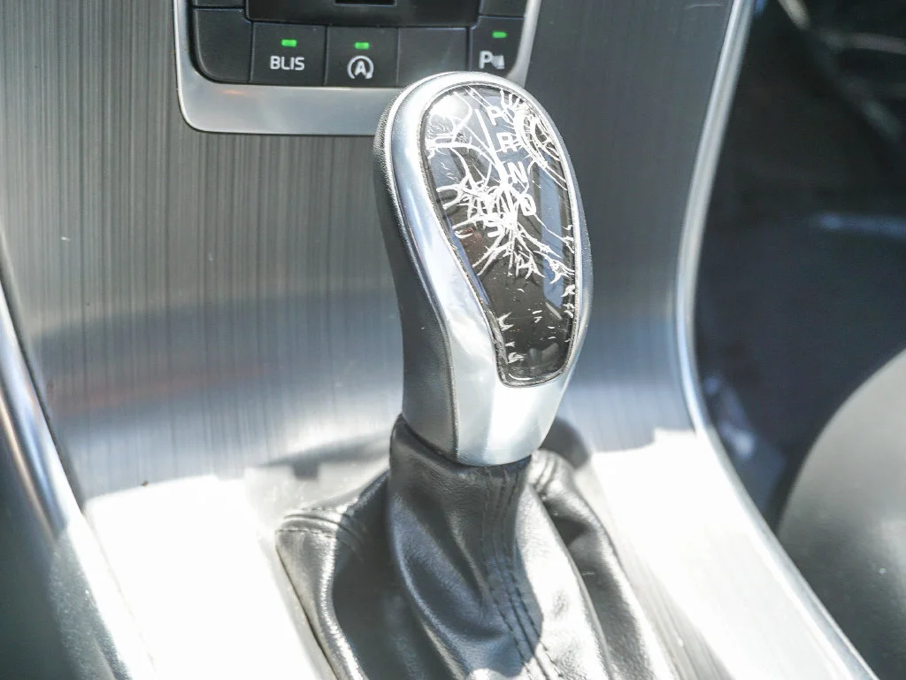 Used 2016 Black Volvo T5 Drive-E Premier image 22
