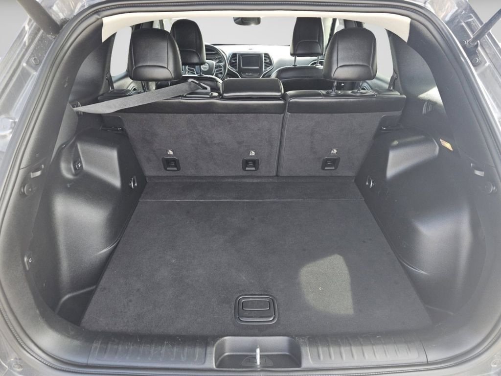 2019 Jeep Cherokee Latitude Plus - Photo 26