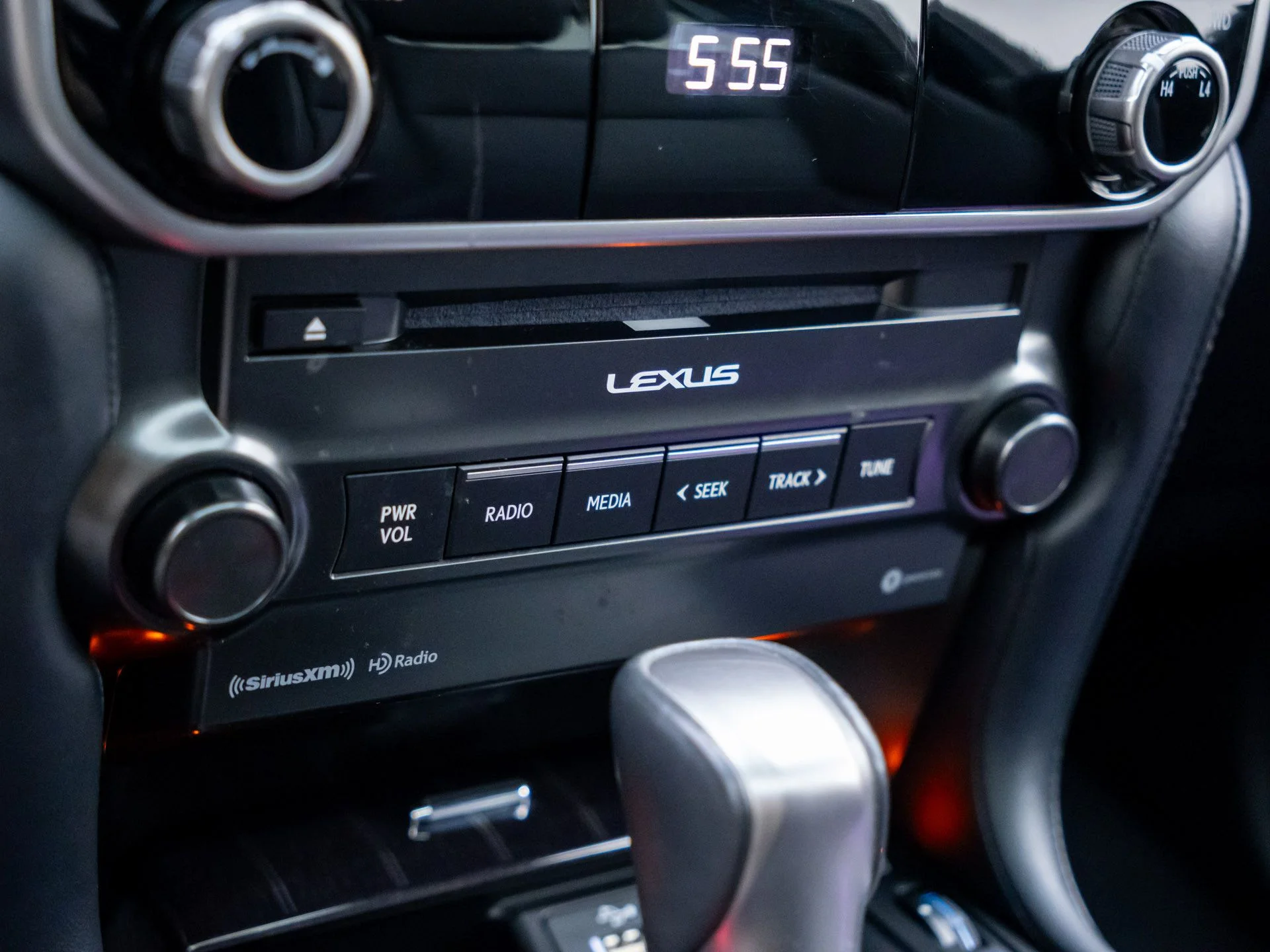 Used 2023 Silver Lexus 460 image 28