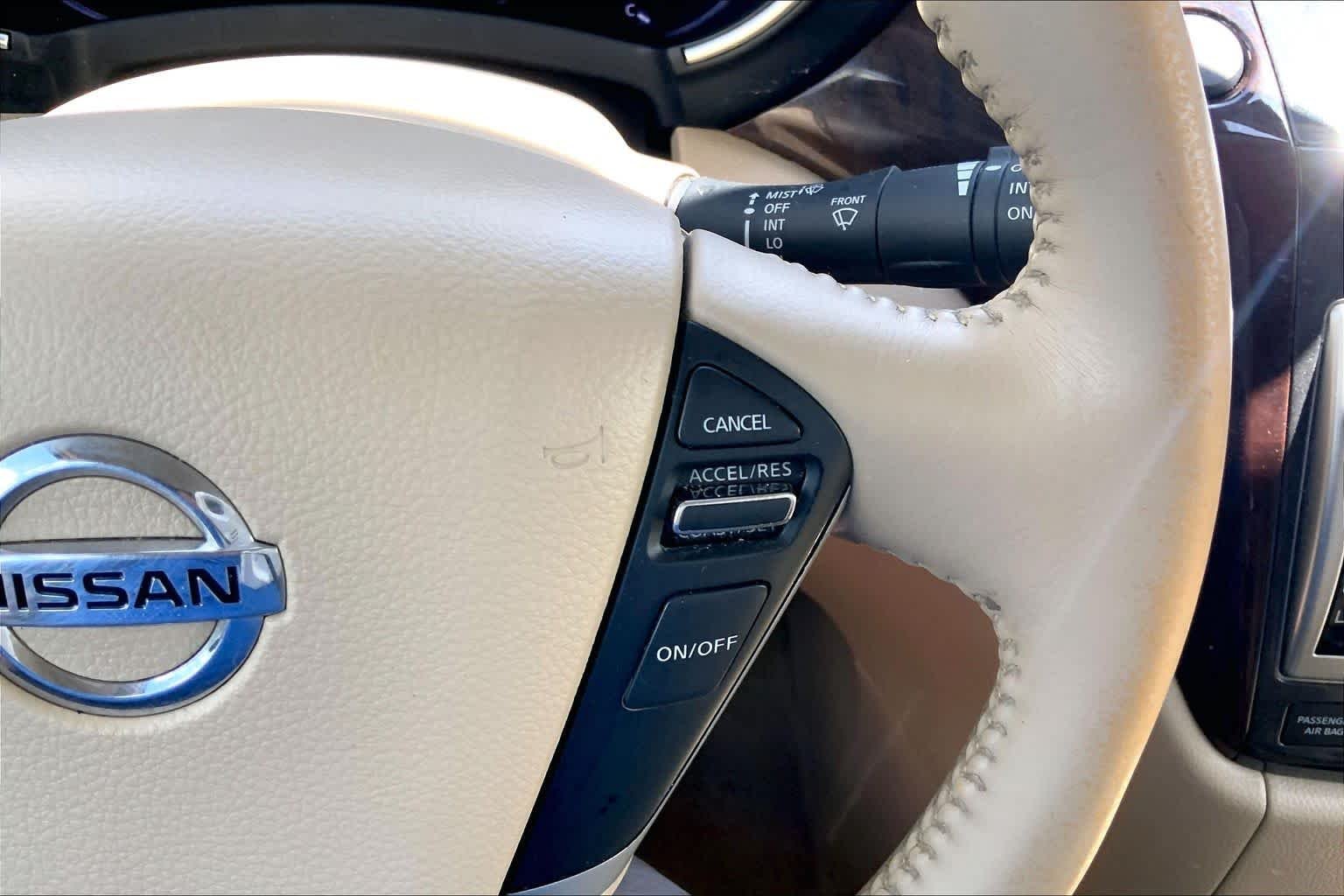 Used 2013 Titanium Beige Nissan LE image 24
