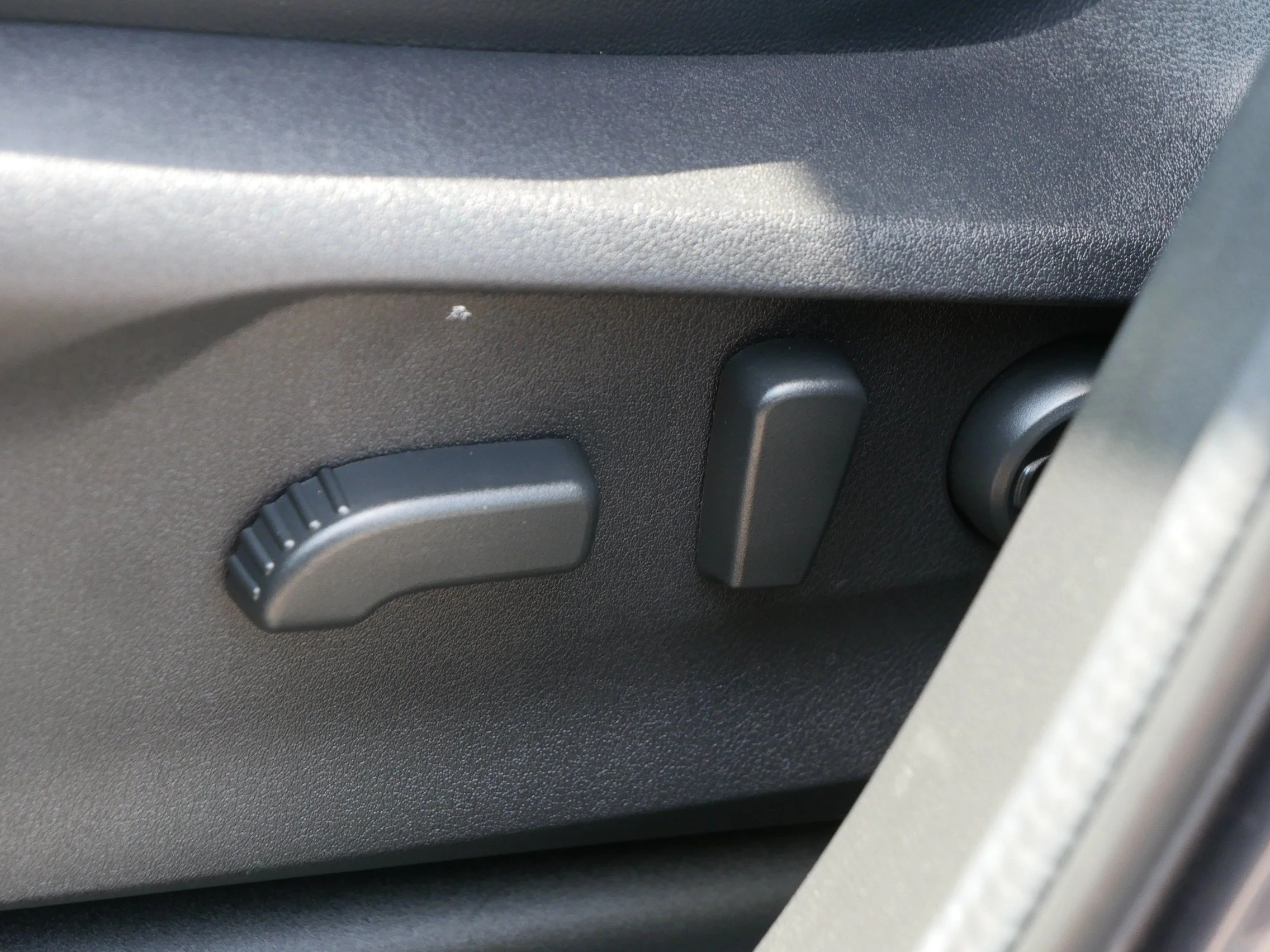 Used 2025 Magnetite Gray Metallic Subaru Onyx Edition Touring image 20