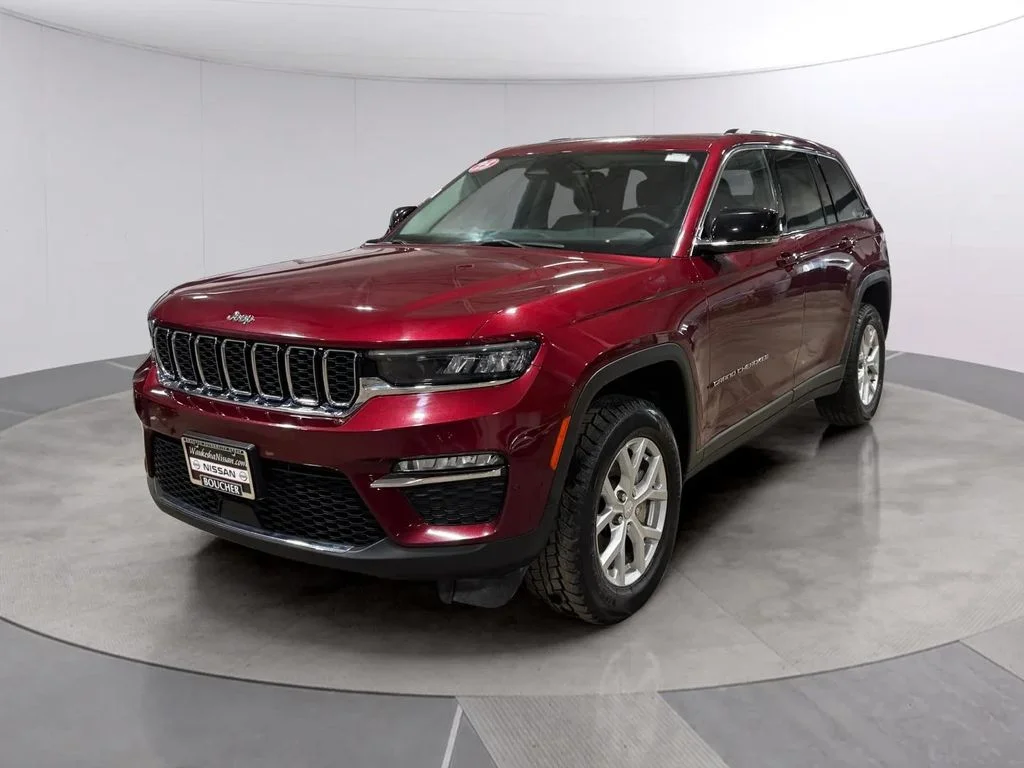 Used 2023 Velvet Red Pearlcoat Jeep Limited image 7