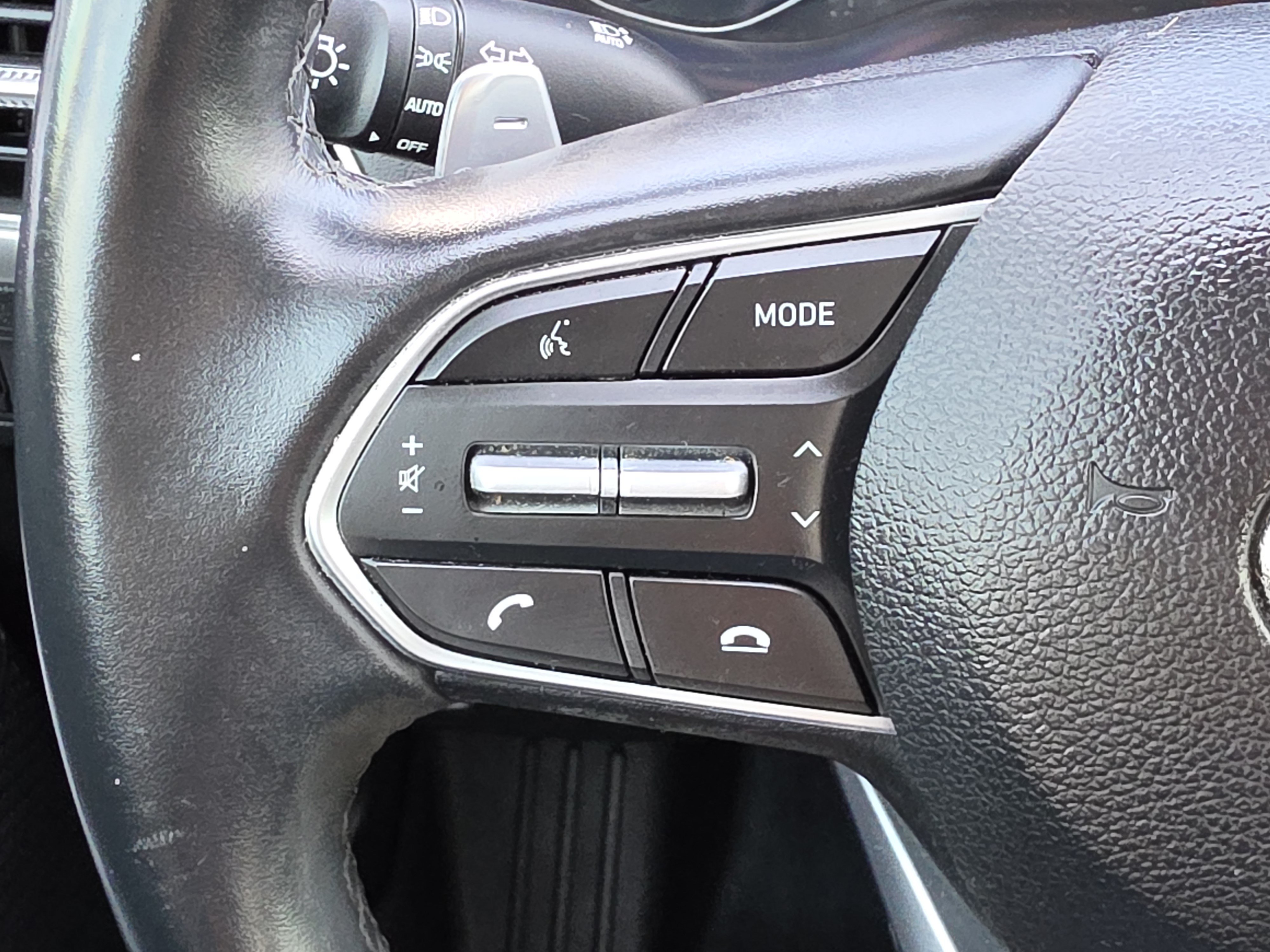 Used 2022 Moonlight Cloud Hyundai SEL image 21