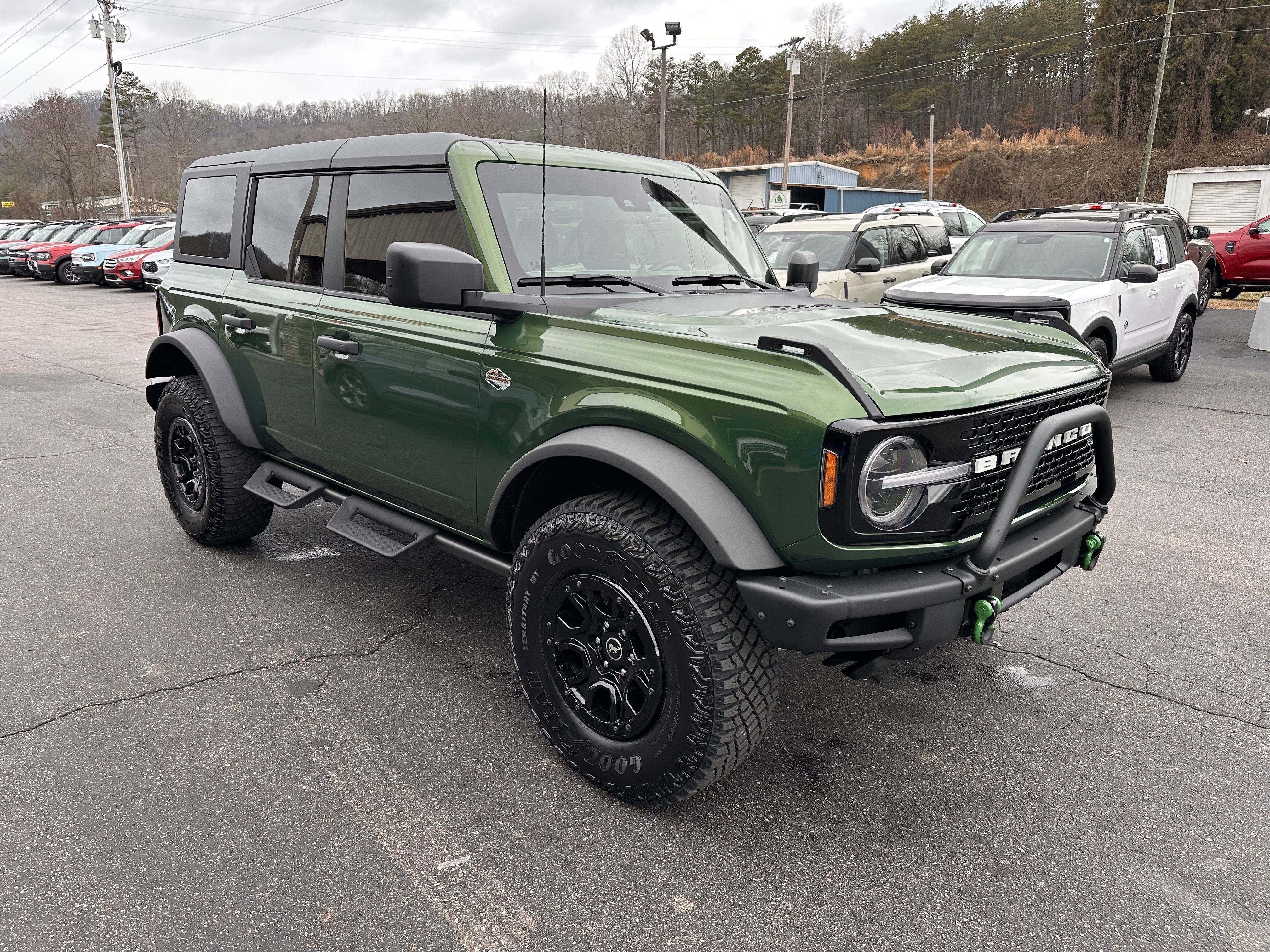 Certified Used 2024 Eruption Green Metallic Ford Wildtrak image 4