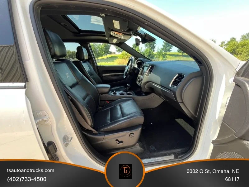 Used 2019 White Dodge R/T Sport Utility 4D image 13